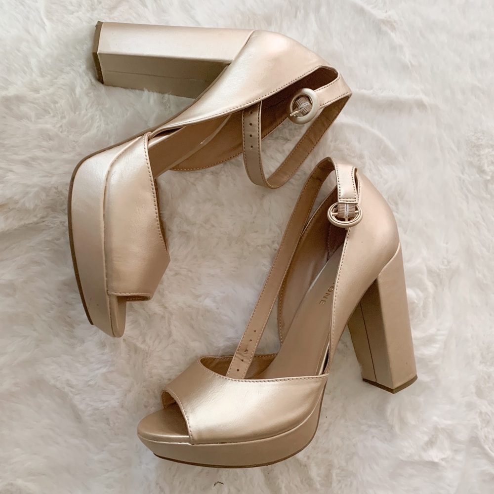 Sun+Stone Gold Peep Toe Heel